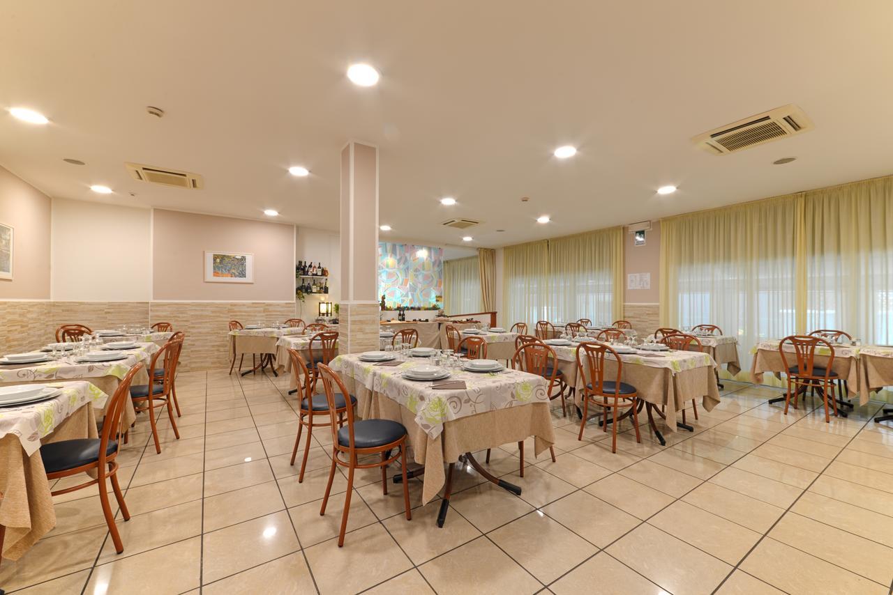 Hotel Taormina Riccione Ngoại thất bức ảnh